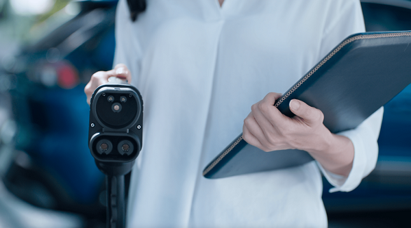 súng sạc xe ô tô điện Vinfast