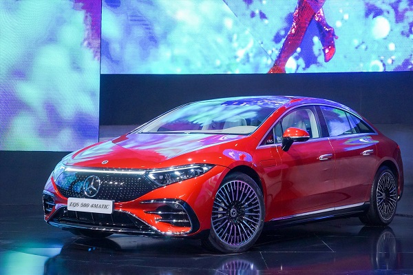 xe ô tô điện Mercedes EQS 580