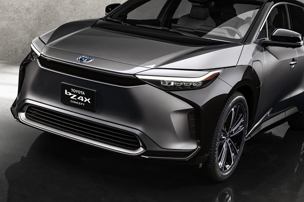xe ô tô điện toyota